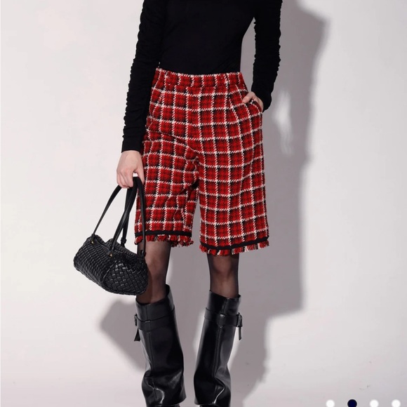 Walter Baker ruched long sleeve top women’s L Black Quiet luxury minimalist - Picture 11 of 12